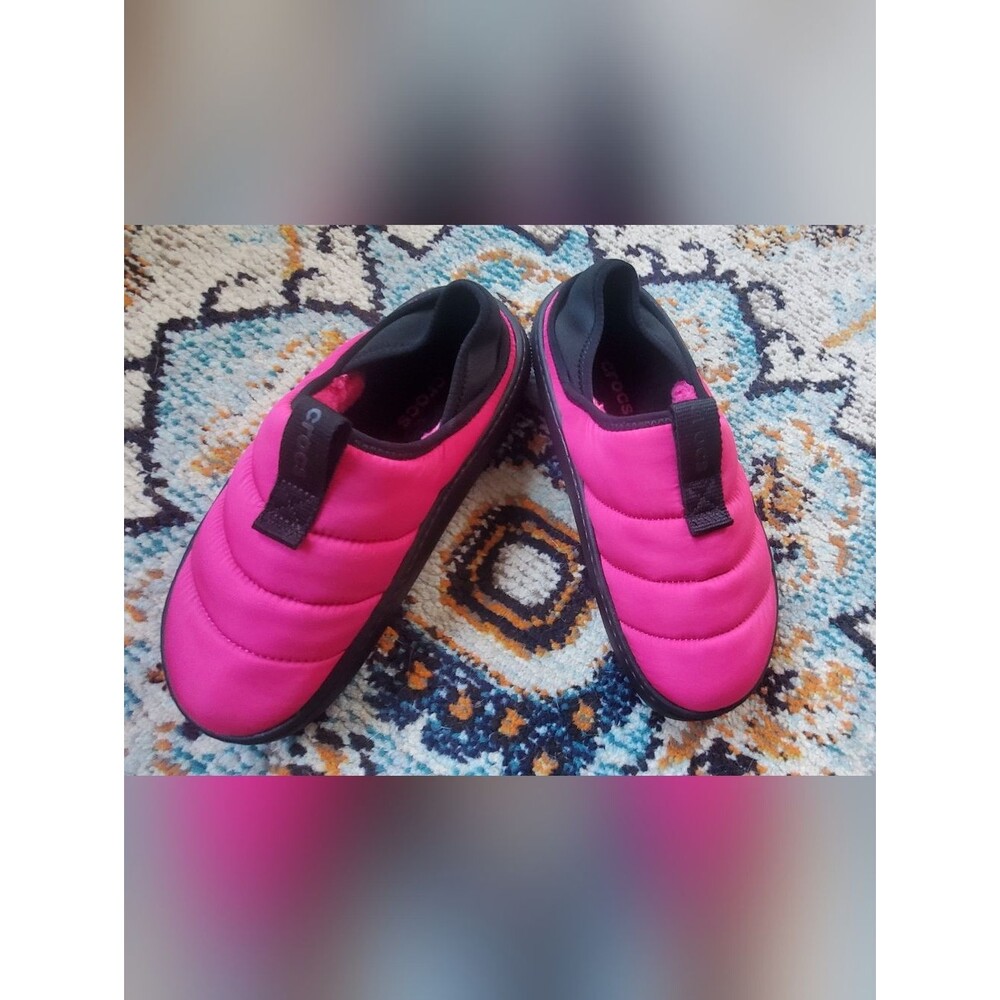 Crocs Dragon Fruit Classic Puff Moc Warm Lined Slip On Clog Size W 8 OR M 6